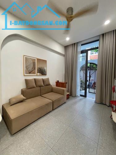 NHÀ ĐẸP DỌN VÀO Ở NGAY CHỢ PHẠM VĂN BẠCH -P15 TÂN BÌNH - DT 56M2 NHỈNH 5 TỶ - 2