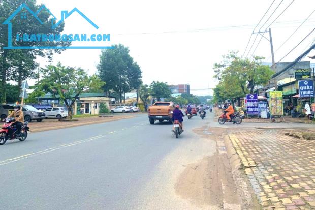 BÁN NHANNH 5 SỔ LIỀN KỀ ĐẤT THỔ CƯ NGAY CHỢ QL14 KHU DÂN CƯ, ĐÚNG 395 TRIỆU/ 1S - 1