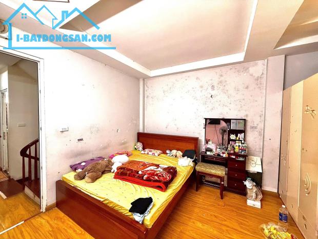 Siêu phẩm Trung Tâm – Pháo Đài Láng 44m², 5 Tầng, 3.8m MT, 10.6 Tỷ Đống Đa - 3