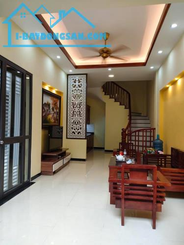 NHÀ ĐẸP HIẾM- LÔ GÓC 3 THOÁNG- GẦN PHỐ- CẦU ĐƠ -6.29 TỶ.