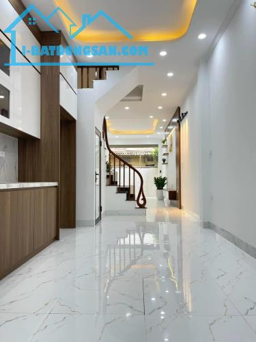 CỰC PHẨM PHỐ MINH KHAI_41M2*4,5 TẦNG_LÔ 3 GÓC THÔNG THOÁNG_6,15 TỶ. - 1
