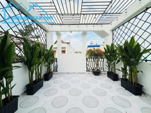 Định cư bán gấp nhà ngay mặt tiền Trần Kế Xương, phường 1, Bình Thạnh. Giá 3,15 tỷ