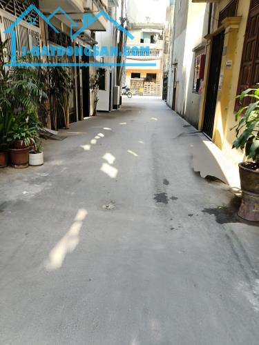 Cần bán gấp nhà Phố An Dương Ôtô đỗ cửa 50m x6 tầng 15 tỷ