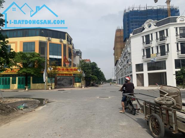 Bán căn 94,5m Shophouse Sông Hồng ngay gần phố Cửu Việt, đường 13m kinh doanh cực tốt