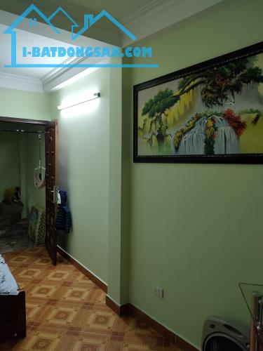 Bán gấp giá rẻ Mai Hương 20m, 4 tầng, mặt tiền 3m, 3 tỷ Hai Bà Trưng.