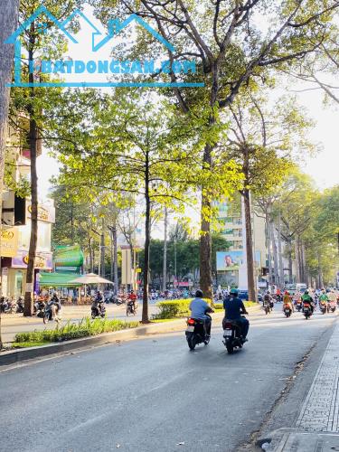 BÁN NHÀ  6 TẦNG, MẶT TIỀN NGUYỄN CHÍ THANH, P9, Q5.GIÁ:22,8 TỶ