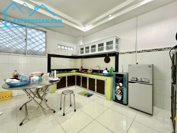 KHU VIP- HIẾM NHÀ BÁN- HẺM XE TẢI BÌNH THẠNH- UNG VĂN KHIÊM- 62M-CÔNG NHẬN ĐỦ- 4 TẦNG- 4X1 - 3