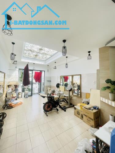 NHÀ HXH 8M – KHU CHỢ TÂN BÌNH – BÀNH VĂN TRÂN – DT 60M² – 4 TẦNG BTCT – CHỈ 12.X TỶ - 1