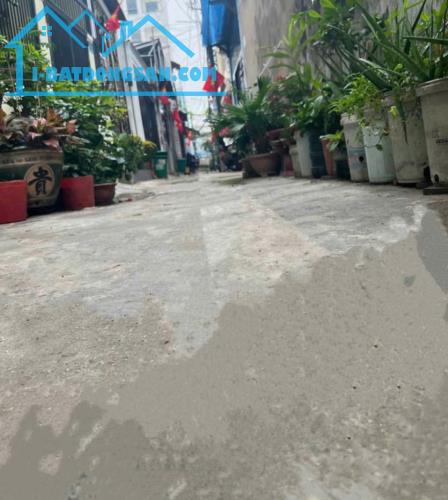 Bán Nhà Hẻm 3 Gác Cống Lở, P.15 Tân Bình – 65m², 3PN, Giá 5.3 Tỷ – Sổ Hồng Riêng - 1