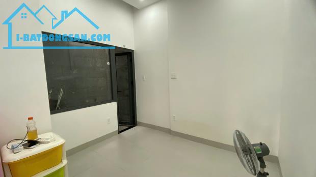 Về quê cần bán nhà cấp 4, 2PN gần chợ cây xăng 26 KP1A Tân Phong - 3