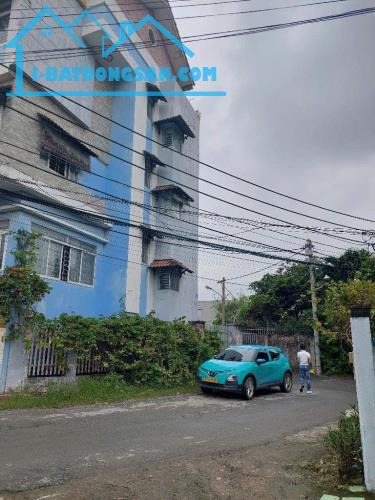 " Bán nhà DT lớn - XD 3 tầng Đường số 11 -  Tăng Nhơn Phú B - Q 9. Diện tích: 8m x 30m = 2 - 3