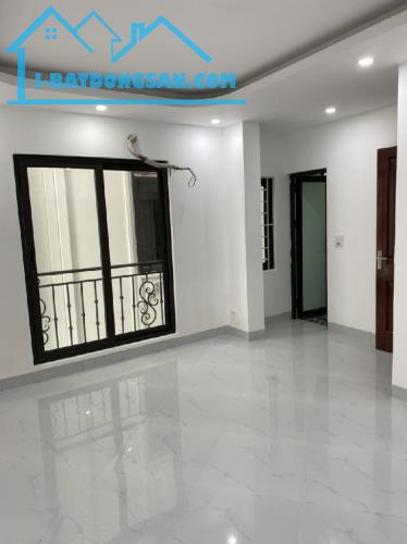 NHÀ MỚI ĐẸP Ở NGAY - GẦN ÔTÔ - 5TẦNG NGÕ THÔNG RỘNG, MỖ LAO 6.6tỷ. - 2