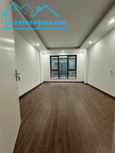 NHÀ XÂY MỚI 5 TẦNG - THANG MÁY - FULL ĐỒ - 5