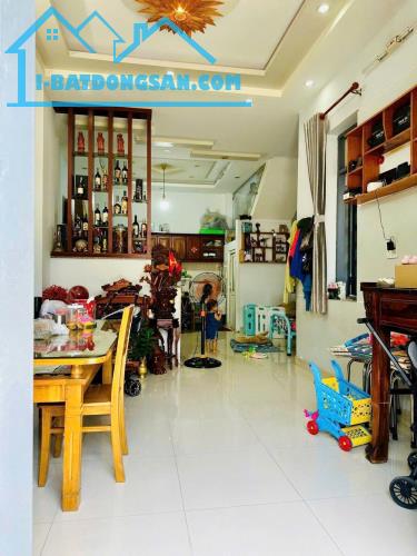 🍓Nhà 2 tầng 1/hẻm ô tô đường THẠNH LỘC 37, phường THẠNH LỘC, Q12, DT 60m2(6mx10m)💲4.38 t - 3