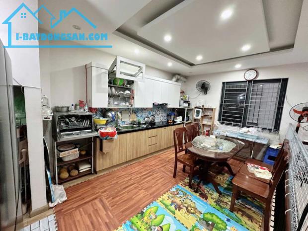 Bán Nhà Đẹp Dân Xây Khương Trung. Thanh Xuân. DT 56m2. MT 5,3m. 4 Tầng. Giá 9,58 Tỷ. - 3