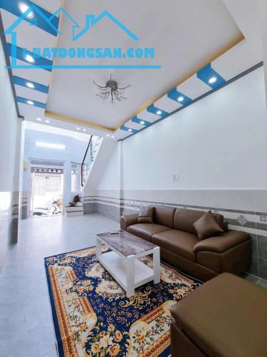 Nhà 8 triệu 2 phòng ngủ gần Vincom Hùng Vương - 3