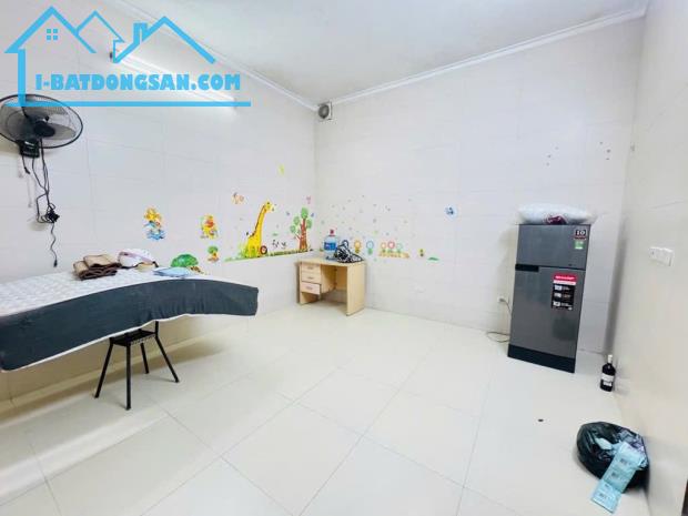 Cần bán nhà tại phố Bạch Mai, quận Hai Bà Trưng ngõ nông gần phố 5,8 tỷ