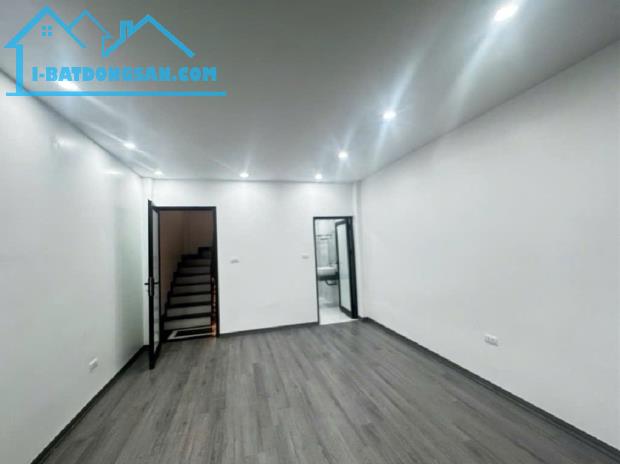 Mặt ngõ phố Bồ Đề, 5 tầng, ô tô tránh, kinh doanh. - 1