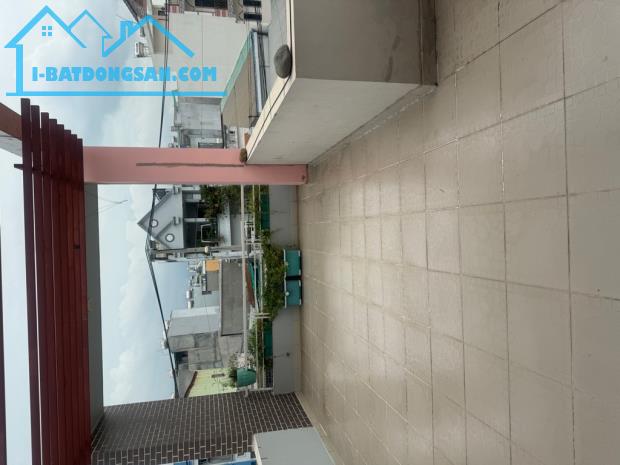 Bán gấp nhà đẹp ở ngay mặt tiền kinh doanh Mai Hắc Đế, xe hơi ngủ nhà, 150m2, SHR, HCĐ.