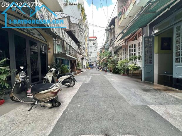 LÊ VĂN SỸ - HẺM TRẢI NHỰA 6M Ô TÔ QUAY ĐẦU -  74M2 ( 4.4x17.5 nở hậu 5m ) - 5 TẦNG - 8