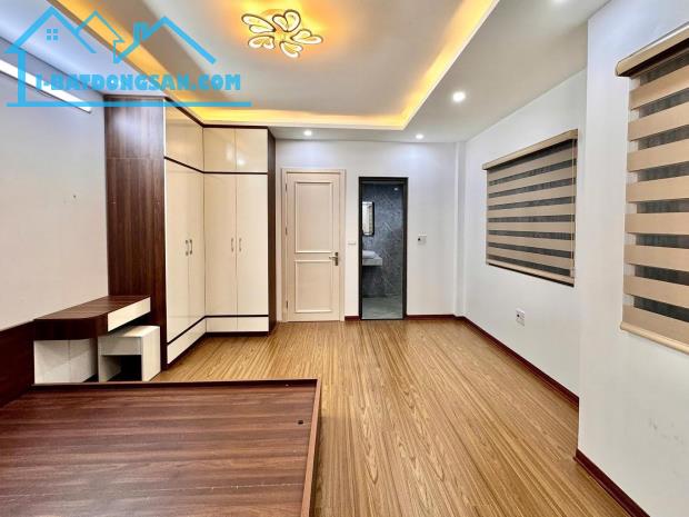 BÁN NHÀ 5 TẦNG, 3 PHÒNG NGỦ, PHỐ MINH KHAI - HÀ NỘI - GIÁ HỜ 6 TỶ HƠN - SỔ ĐỎ CHÍNH CHỦ - 4