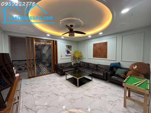 SIÊU PHẨM ĐẸP BÀU CÁT, ÔTÔ NGỦ BÊN TRONG, 5x22M, 5 TẦNG, THANG MÁY, NỞ HẬU, NỘI THẤT CAO - 1