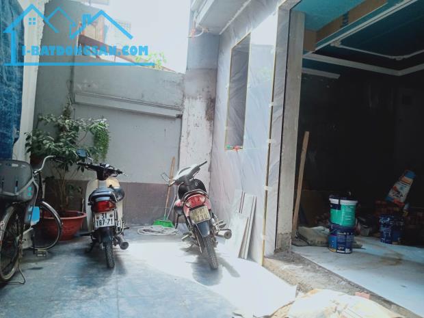 Cần Chuyển Nhượng căn nhà 3 tầng Xây độc lập Trong Ngõ LÊ_LAI ( Thông 191 ĐÀ NẴNG) Ngô