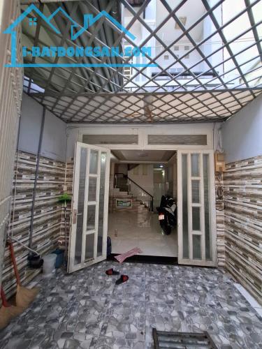 BÁN NHÀ - VÀO Ở NGAY - GẦN CẦU NHỊ THIÊN ĐƯỜNG - HẺM THÔNG THOÁNG - 03 TẦNG - 55M2 - NHỈNH - 1