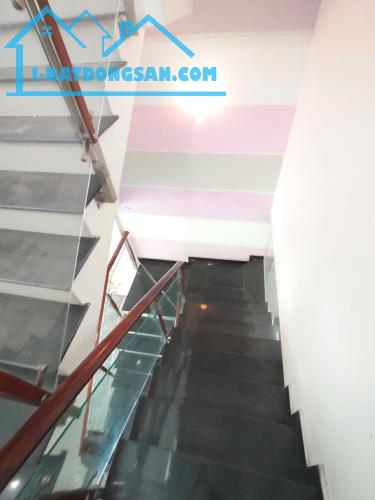 GIA ĐÌNH TÔI CẦN BÁN GẤP CĂN NHÀ PHỐ MẶT TIỀN ĐƯỜNG KINH DOANH MUA BÁN ĐƯỢC - 1