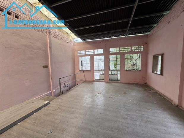 MT kinh doanh Trần Nguyên Đán, Quận 1.👉 nhà cũ phù hợp cải tạo, xây mới. 45M2👉 13,5 Tỷ - 2