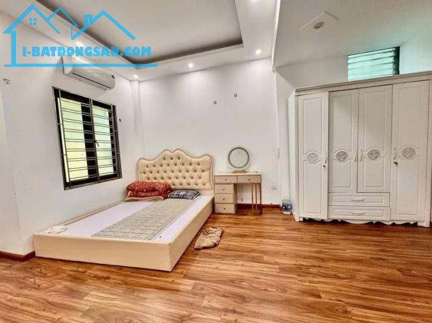 🔥🔥 1194 Đường Láng – 38m² – 5 Tầng – Lô Góc – Gần ĐH Giao Thông, Ngoại Thương,9.6 Tỷ 🔥 - 2