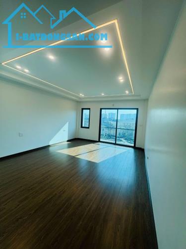 Bán Nhà Siêu Đẹp Phố Ngọc Thụy Long Biên - 47m2 - Thang Máy Gara Ô Tô - hơn 12 tỷ - 2