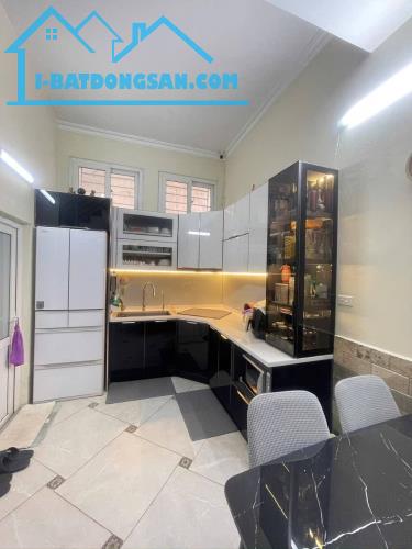 CẦN BÁN NHÀ ÂU CƠ - TÂY HỒ - HN - 1