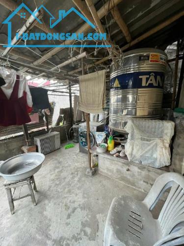 Bán nhà Nguyễn Khang 82m2 - 2 Tầng - Hơn 8 tỷ - 2