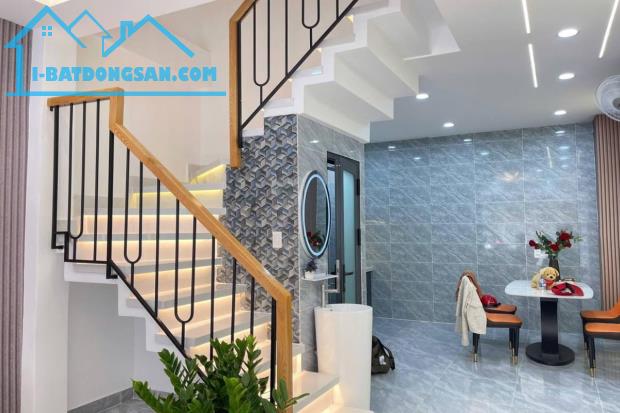 Bán nhà hẻm xe hơi, Cống Lỡ, Tân Bình, 40 m² (4m x 10m), nhà đẹp - Giá 6.25 tỷ TL - 1