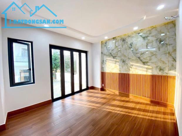Bán Nhà Mặt Tiền,Ngay Ngã Tư Bốn xã,BHHA ( 4m x 16 m x 3 Tầng) 6,95 Tỷ TL - 3