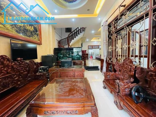 BT9- 💎 BIỆT THỰ FULL NỘI THẤT GỖ ĐỎ KHU VĂN CAO NGUYỄN SƠN – NGANG 8M – ĐẸP ẤM ÁP – CHỈ