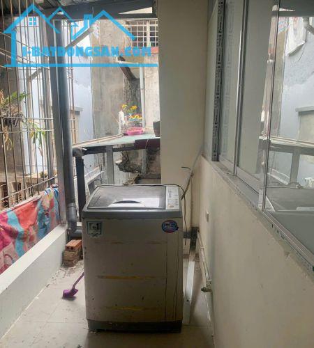 Cho thuê nhà riêng tại Ngõ Văn Hương. Thích hợp cho hộ gia đình - 4