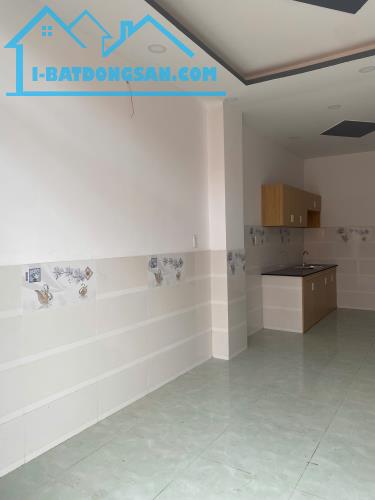 NHÀ GIÁ RẺ GẦN TP.HCM GẦN CÁC CỤM KCN LỚN ĐỨC HÒA, LONG AN - 3