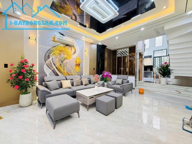 Mặt tiền đường số 9 P.9 GV - 8 tầng 96m2 - Full nội thất , thang máy