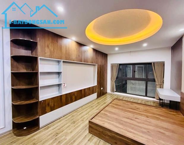 MẶT NGÕ NÔNG THẲNG TẮP - NHÀ MỚI - THANG MÁY NHẬP KHẨU - CHỈ 15M RA MẶT PHỐ. - 1