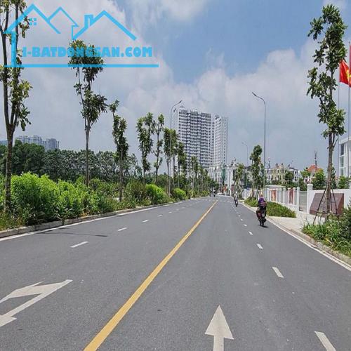 22 tỷ x có tòa văn phòng 82m2, 5 tầng mặt phố 25m tại Trâu Quỳ, Gia Lâm, Hà Nội.