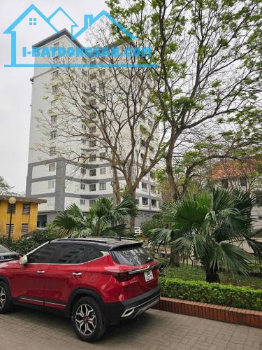 Bán căn góc tòa OCT2 ĐN3 Bắc Linh Đàm, tòa đẹp, nhà mới full nt, 108, 3 ngủ, sdcc, 5.38 tỷ