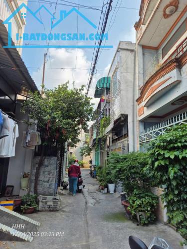 Nhà c4 có gác (4x15) 2/ Quốc Lộ 1A, P.Tân Thới Hiệp, Quận 12