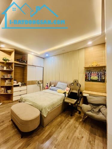 Bán Biệt Thự Mini 159 m2, 3 tầng, đường N10, P. Phú Hữu, Q.9, 159m², giá 23 tỷ - 4