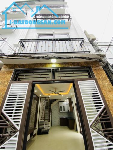 Cần Bán Gấp Căn Nhà Đang Hoàn Thiện Ở Mậu Lương,HĐ,Ô Tô Đỗ Gần.Giá 6.5Tỷ Có TL