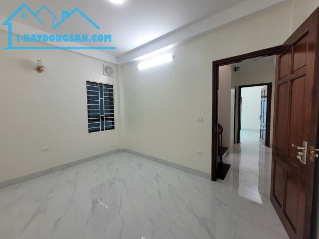 BÁN gấp 🏠XUÂN ĐỈNH – CHỈ HƠN 10 TỶ Diện tích: 63m² – 4 tầng – Mặt tiền gần 5m  Nhà đẹp,