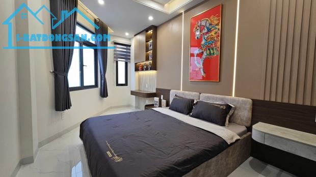 BÁN NHÀ LÔ GỐC 4 LẦU ,FULL NỘI THẤT ĐẸP ,3PN ,ĐƯỜNG PHẠM HỮU LẦU, QUẬN 7 - 2