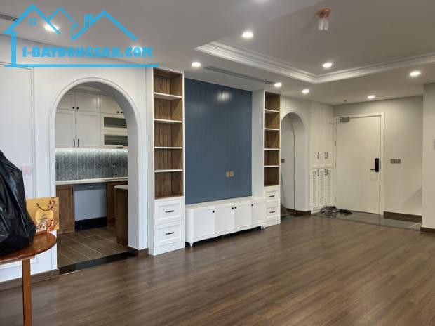 BÁN NHÀ MỚI, HIỆN ĐẠI, mặt tiền chợ Rạch Ông, 4x12, ở ngay 7ty8.
