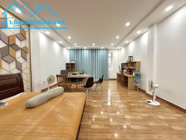 **Bán nhà mặt tiền Lê Lai** p12 quận Tân Bình; (5*35) 4 tầng - 15 tỷ